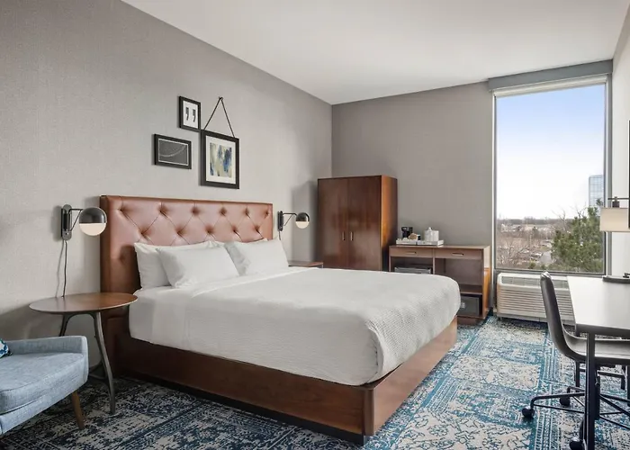 Four Points By Sheraton Chicago Westchester/oak Brook