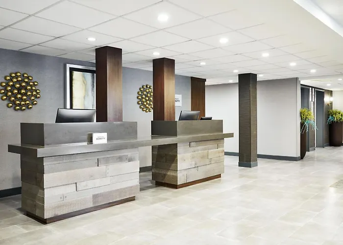 Four Points By Sheraton Chicago Westchester/oak Brook Hotel
