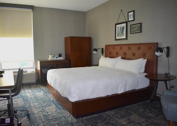Four Points By Sheraton Chicago Westchester/oak Brook