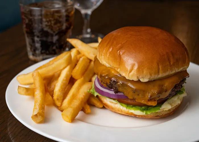 Four Points By Sheraton Chicago Westchester/oak Brook Hotel 3*