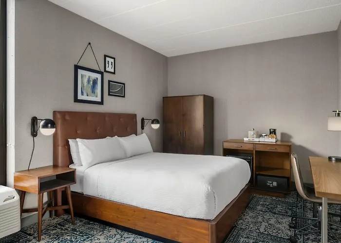 Hotel Four Points By Sheraton Chicago Westchester/oak Brook
