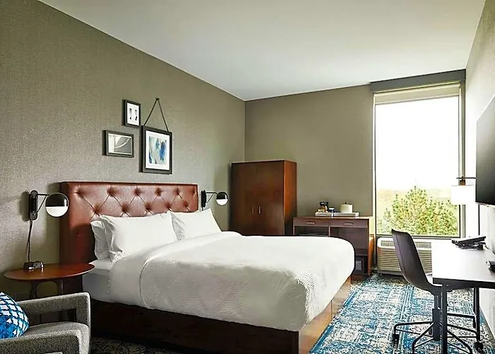 Four Points By Sheraton Chicago Westchester/oak Brook 3*